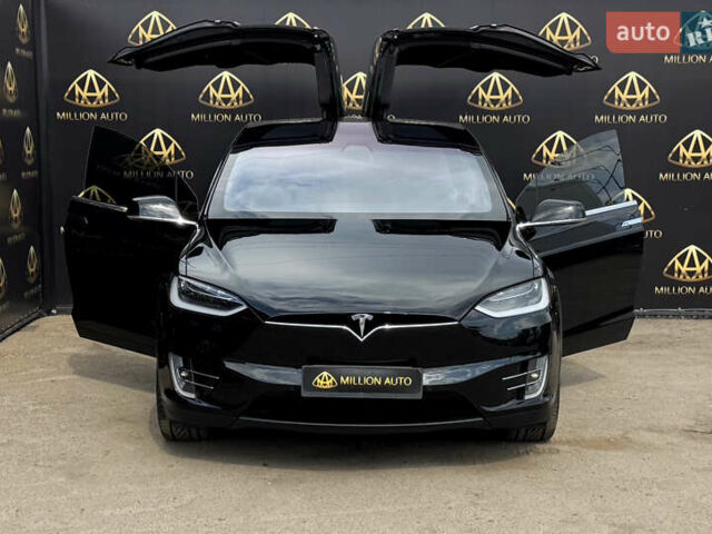 Черный Тесла Модель Х, объемом двигателя 0 л и пробегом 94 тыс. км за 26900 $, фото 2 на Automoto.ua