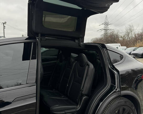 Черный Тесла Модель Х, объемом двигателя 0 л и пробегом 67 тыс. км за 26799 $, фото 20 на Automoto.ua