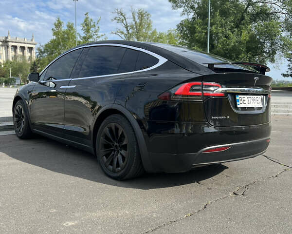 Черный Тесла Модель Х, объемом двигателя 0 л и пробегом 76 тыс. км за 41000 $, фото 3 на Automoto.ua