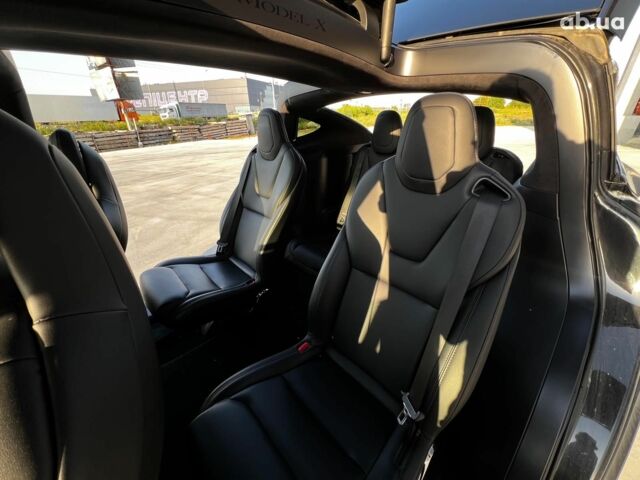 Черный Тесла Модель Х, объемом двигателя 0 л и пробегом 159 тыс. км за 25890 $, фото 22 на Automoto.ua