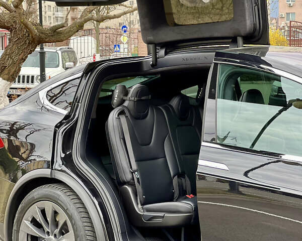 Черный Тесла Модель Х, объемом двигателя 0 л и пробегом 109 тыс. км за 29950 $, фото 26 на Automoto.ua