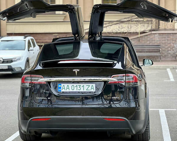 Черный Тесла Модель Х, объемом двигателя 0 л и пробегом 109 тыс. км за 29950 $, фото 31 на Automoto.ua