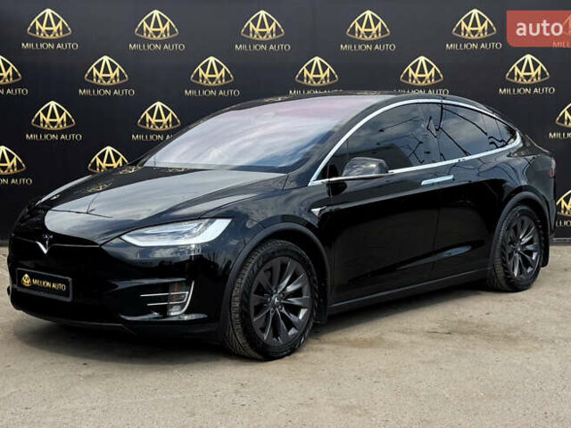 Черный Тесла Модель Х, объемом двигателя 0 л и пробегом 94 тыс. км за 26900 $, фото 3 на Automoto.ua