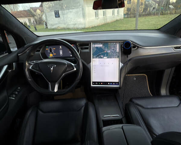 Черный Тесла Модель Х, объемом двигателя 0 л и пробегом 128 тыс. км за 24500 $, фото 31 на Automoto.ua