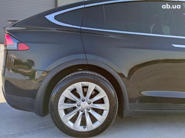 Черный Тесла Модель Х, объемом двигателя 0 л и пробегом 159 тыс. км за 25890 $, фото 15 на Automoto.ua