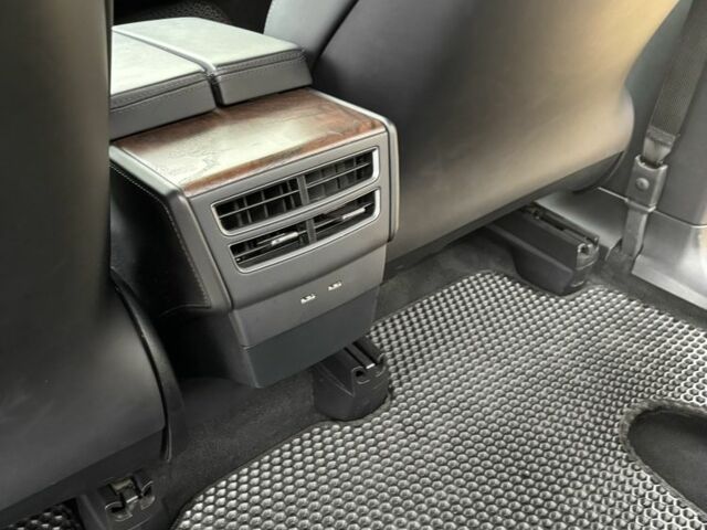 Черный Тесла Модель Х, объемом двигателя 0 л и пробегом 94 тыс. км за 25999 $, фото 14 на Automoto.ua