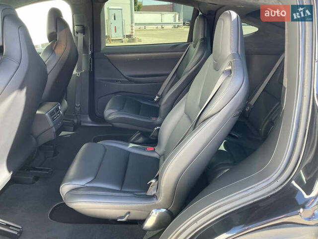 Черный Тесла Модель Х, объемом двигателя 0 л и пробегом 118 тыс. км за 33000 $, фото 36 на Automoto.ua