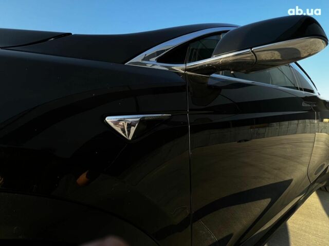 Черный Тесла Модель Х, объемом двигателя 0 л и пробегом 159 тыс. км за 25890 $, фото 25 на Automoto.ua