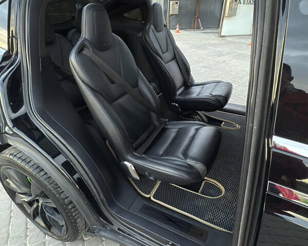 Черный Тесла Модель Х, объемом двигателя 0 л и пробегом 128 тыс. км за 24500 $, фото 26 на Automoto.ua