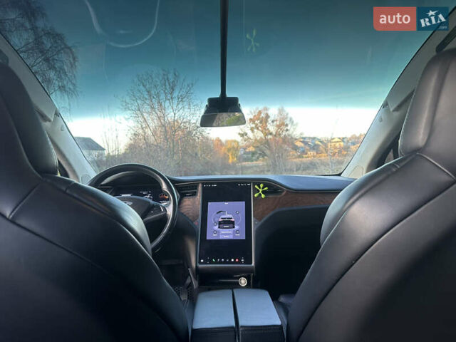 Черный Тесла Модель Х, объемом двигателя 0 л и пробегом 91 тыс. км за 20500 $, фото 22 на Automoto.ua