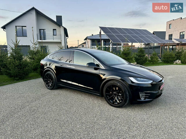 Черный Тесла Модель Х, объемом двигателя 0 л и пробегом 100 тыс. км за 21499 $, фото 14 на Automoto.ua
