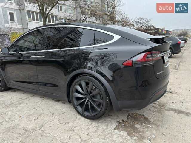 Черный Тесла Модель Х, объемом двигателя 0 л и пробегом 94 тыс. км за 25999 $, фото 5 на Automoto.ua