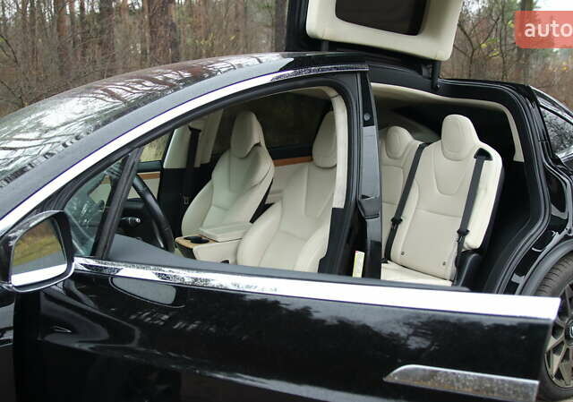 Чорний Тесла Модель Х, об'ємом двигуна 0 л та пробігом 125 тис. км за 27000 $, фото 34 на Automoto.ua