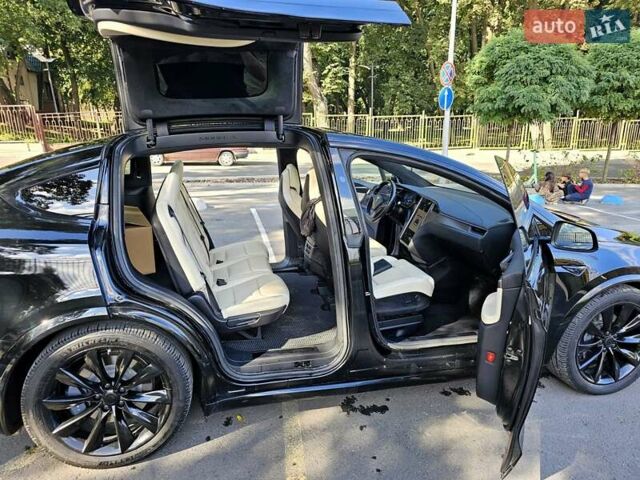 Черный Тесла Модель Х, объемом двигателя 0 л и пробегом 41 тыс. км за 28800 $, фото 18 на Automoto.ua