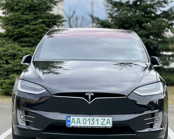 Черный Тесла Модель Х, объемом двигателя 0 л и пробегом 109 тыс. км за 29950 $, фото 1 на Automoto.ua