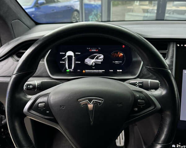 Черный Тесла Модель Х, объемом двигателя 0 л и пробегом 67 тыс. км за 26799 $, фото 12 на Automoto.ua