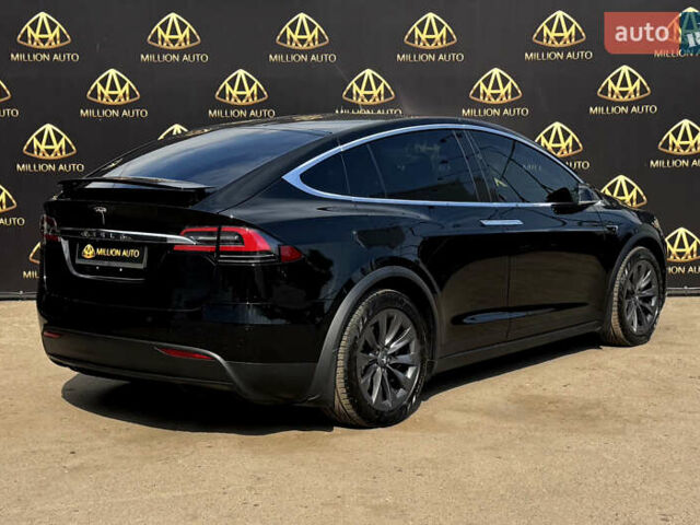 Черный Тесла Модель Х, объемом двигателя 0 л и пробегом 94 тыс. км за 26900 $, фото 7 на Automoto.ua