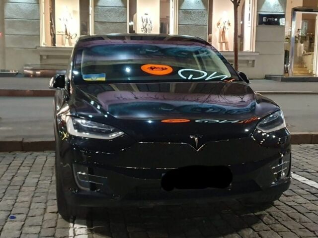 Черный Тесла Модель Х, объемом двигателя 0 л и пробегом 42 тыс. км за 46000 $, фото 2 на Automoto.ua