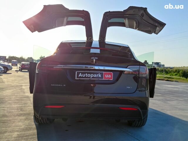 Черный Тесла Модель Х, объемом двигателя 0 л и пробегом 159 тыс. км за 25890 $, фото 12 на Automoto.ua