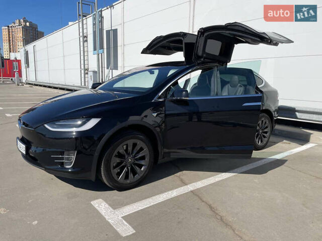 Черный Тесла Модель Х, объемом двигателя 0 л и пробегом 118 тыс. км за 33000 $, фото 11 на Automoto.ua