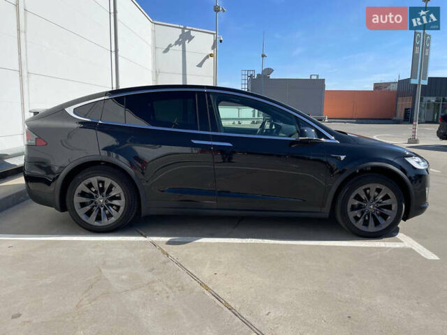 Черный Тесла Модель Х, объемом двигателя 0 л и пробегом 118 тыс. км за 33000 $, фото 9 на Automoto.ua