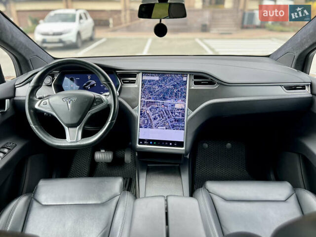 Черный Тесла Модель Х, объемом двигателя 0 л и пробегом 109 тыс. км за 29950 $, фото 61 на Automoto.ua
