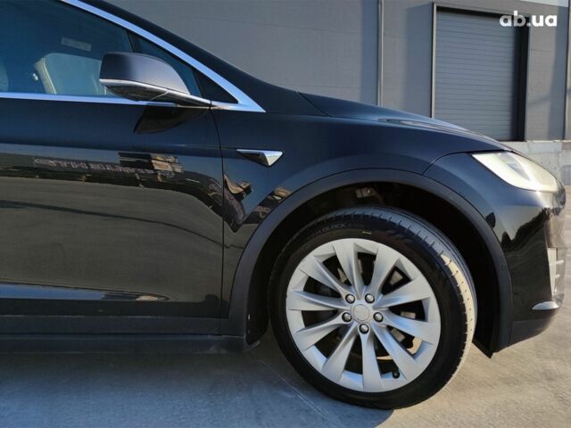 Черный Тесла Модель Х, объемом двигателя 0 л и пробегом 159 тыс. км за 25890 $, фото 16 на Automoto.ua
