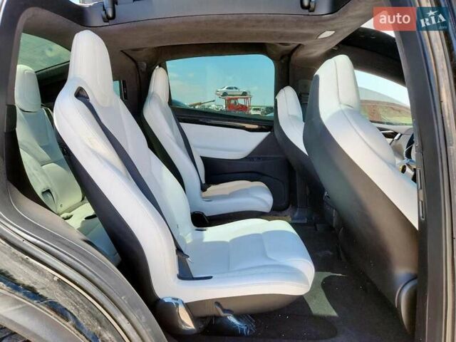 Черный Тесла Модель Х, объемом двигателя 0 л и пробегом 126 тыс. км за 7200 $, фото 8 на Automoto.ua