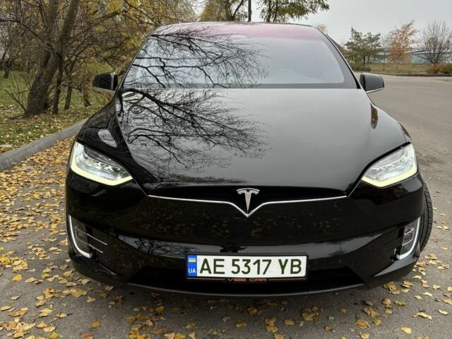Черный Тесла Модель Х, объемом двигателя 0 л и пробегом 94 тыс. км за 25999 $, фото 2 на Automoto.ua