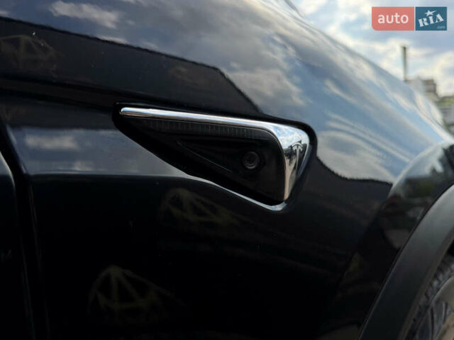 Черный Тесла Модель Х, объемом двигателя 0 л и пробегом 94 тыс. км за 26900 $, фото 8 на Automoto.ua