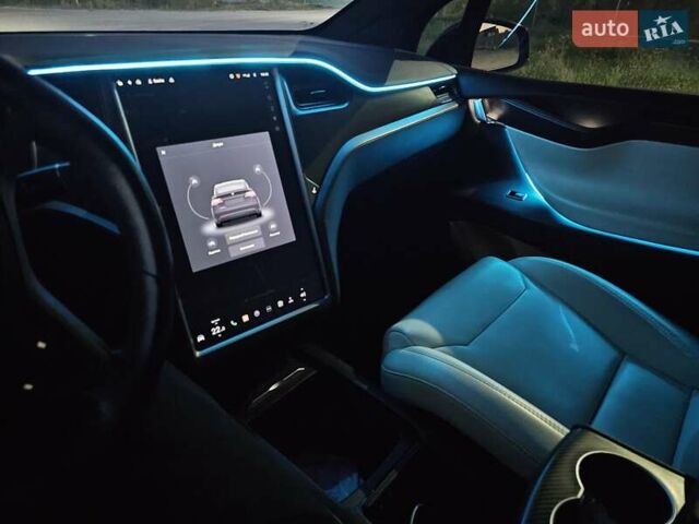Черный Тесла Модель Х, объемом двигателя 0 л и пробегом 41 тыс. км за 28800 $, фото 22 на Automoto.ua