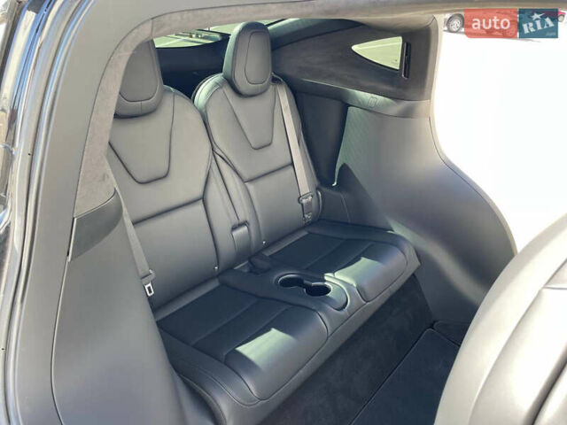 Черный Тесла Модель Х, объемом двигателя 0 л и пробегом 118 тыс. км за 33000 $, фото 39 на Automoto.ua