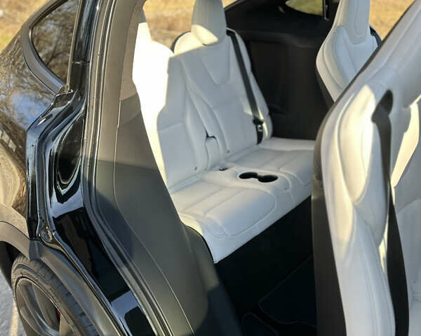 Черный Тесла Модель Х, объемом двигателя 0 л и пробегом 60 тыс. км за 39000 $, фото 10 на Automoto.ua