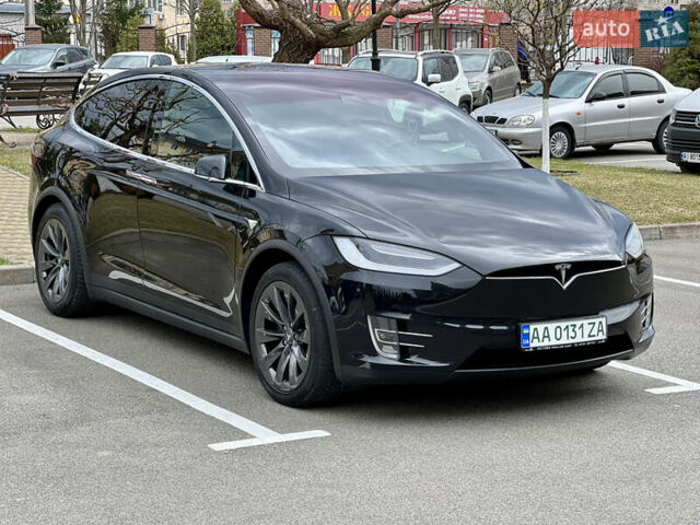 Черный Тесла Модель Х, объемом двигателя 0 л и пробегом 109 тыс. км за 29950 $, фото 3 на Automoto.ua