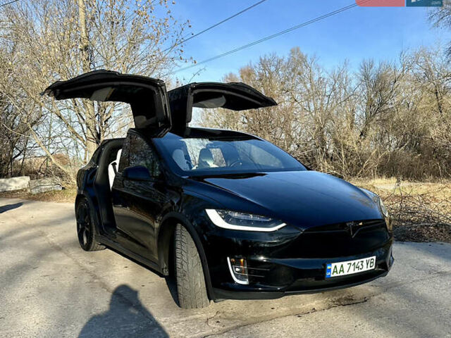 Черный Тесла Модель Х, объемом двигателя 0 л и пробегом 60 тыс. км за 39000 $, фото 5 на Automoto.ua