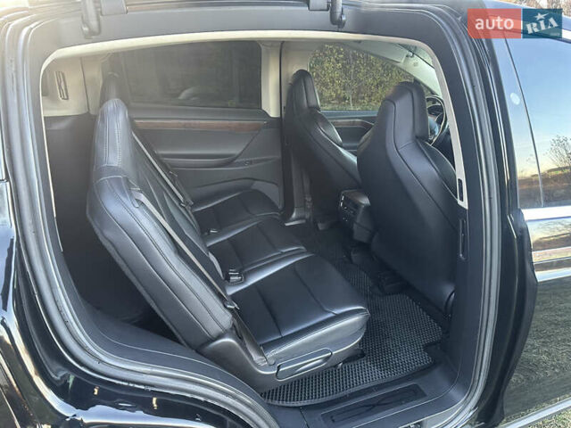 Черный Тесла Модель Х, объемом двигателя 0 л и пробегом 91 тыс. км за 20500 $, фото 14 на Automoto.ua