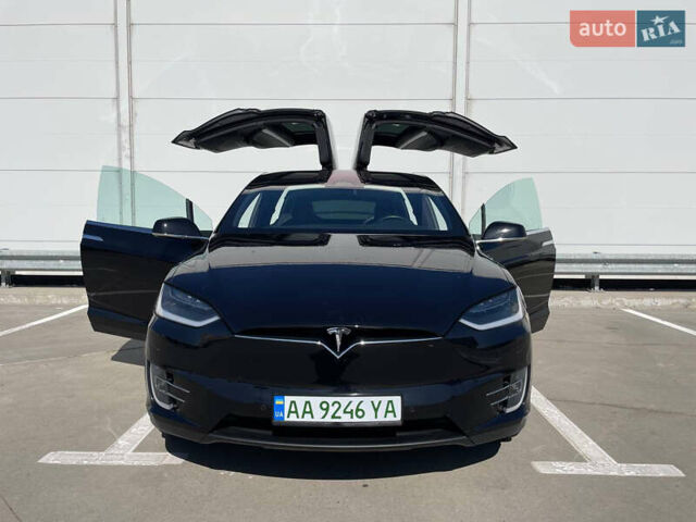 Черный Тесла Модель Х, объемом двигателя 0 л и пробегом 118 тыс. км за 33000 $, фото 12 на Automoto.ua