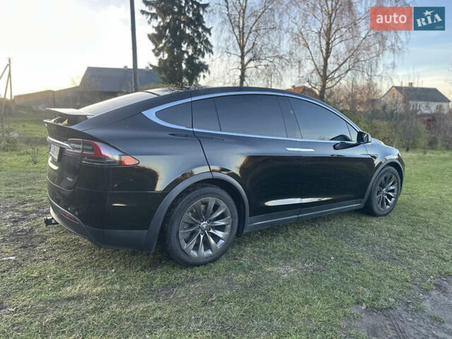 Черный Тесла Модель Х, объемом двигателя 0 л и пробегом 91 тыс. км за 20500 $, фото 9 на Automoto.ua