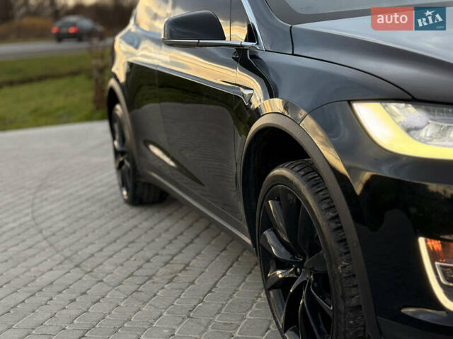 Черный Тесла Модель Х, объемом двигателя 0 л и пробегом 128 тыс. км за 24500 $, фото 16 на Automoto.ua