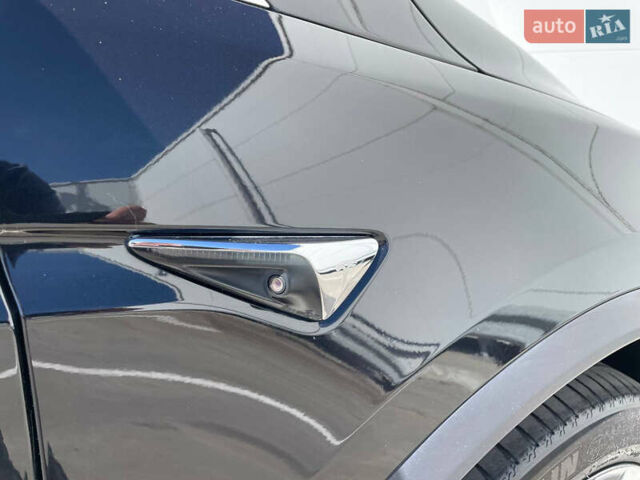 Черный Тесла Модель Х, объемом двигателя 0 л и пробегом 118 тыс. км за 33000 $, фото 20 на Automoto.ua