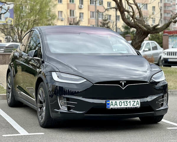 Черный Тесла Модель Х, объемом двигателя 0 л и пробегом 109 тыс. км за 29950 $, фото 4 на Automoto.ua