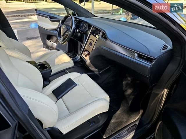 Черный Тесла Модель Х, объемом двигателя 0 л и пробегом 41 тыс. км за 28800 $, фото 19 на Automoto.ua