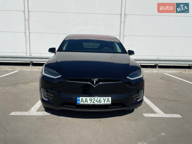 Черный Тесла Модель Х, объемом двигателя 0 л и пробегом 118 тыс. км за 33000 $, фото 1 на Automoto.ua