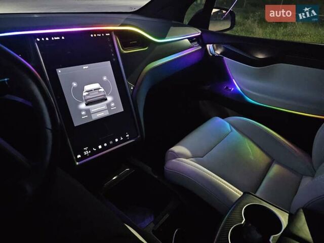 Черный Тесла Модель Х, объемом двигателя 0 л и пробегом 41 тыс. км за 28800 $, фото 23 на Automoto.ua