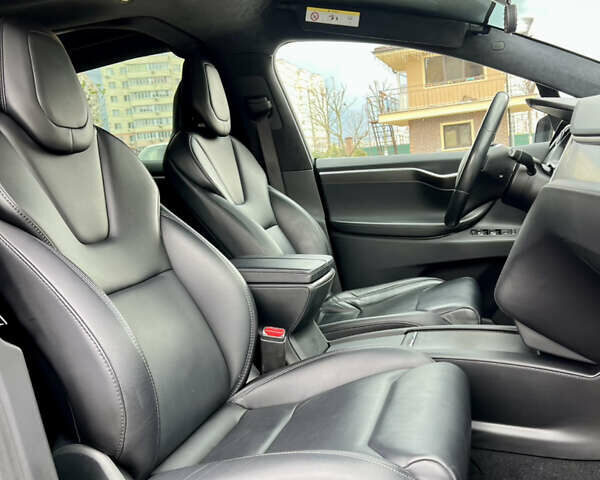 Черный Тесла Модель Х, объемом двигателя 0 л и пробегом 109 тыс. км за 29950 $, фото 28 на Automoto.ua