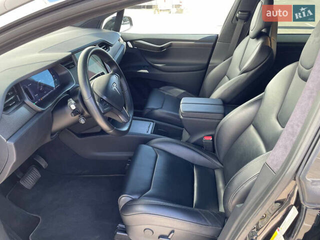 Черный Тесла Модель Х, объемом двигателя 0 л и пробегом 118 тыс. км за 33000 $, фото 21 на Automoto.ua