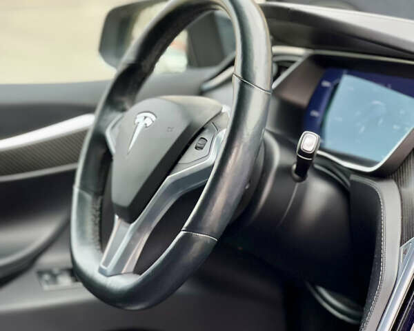 Черный Тесла Модель Х, объемом двигателя 0 л и пробегом 109 тыс. км за 29950 $, фото 33 на Automoto.ua