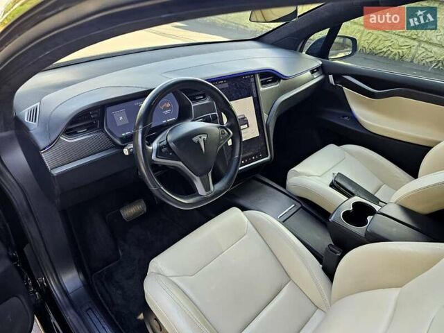 Черный Тесла Модель Х, объемом двигателя 0 л и пробегом 41 тыс. км за 28800 $, фото 12 на Automoto.ua