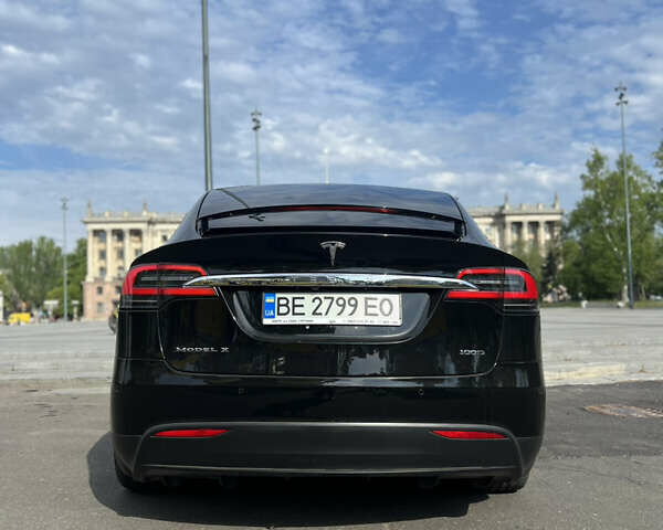 Черный Тесла Модель Х, объемом двигателя 0 л и пробегом 76 тыс. км за 41000 $, фото 2 на Automoto.ua