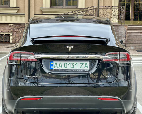 Черный Тесла Модель Х, объемом двигателя 0 л и пробегом 109 тыс. км за 29950 $, фото 10 на Automoto.ua